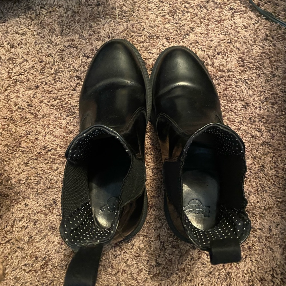 Dr. Martens Chelsea Boots